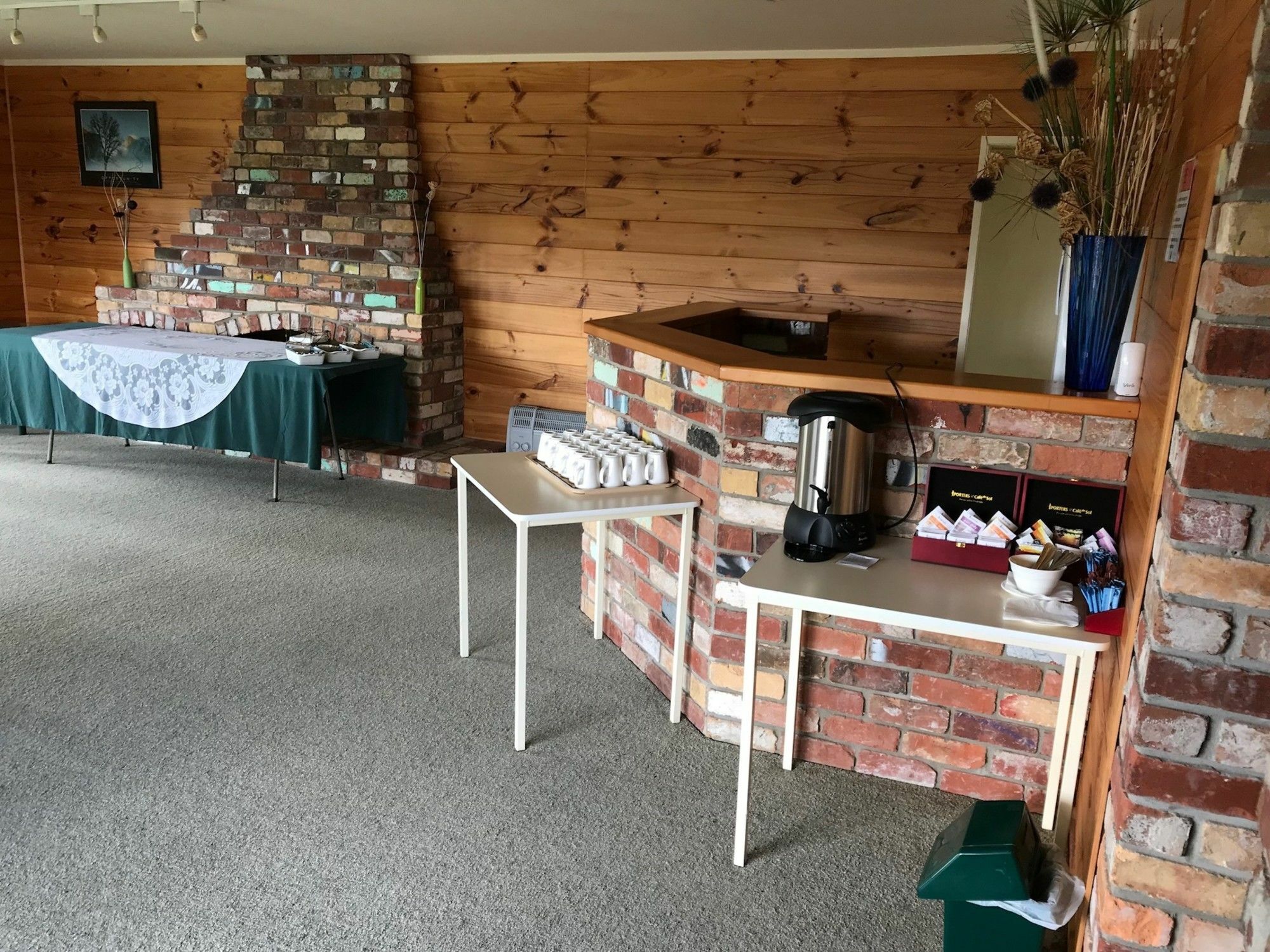 Cedarwood Lakeside Motel & Conference Venue Rotorua Exterior photo